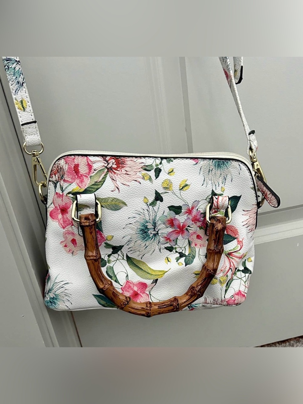 Liz Claiborne handbag 👜